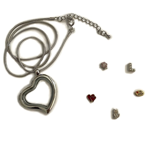 Floating Charms Heart Necklace - Picture 4 of 6
